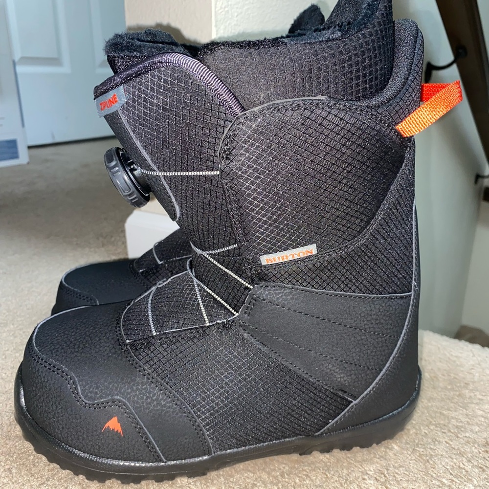 Burton BOA Kids Black Snowboard Boots!